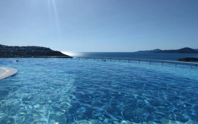 House 30 Mins to Bodrum With 21 Pools in Milas