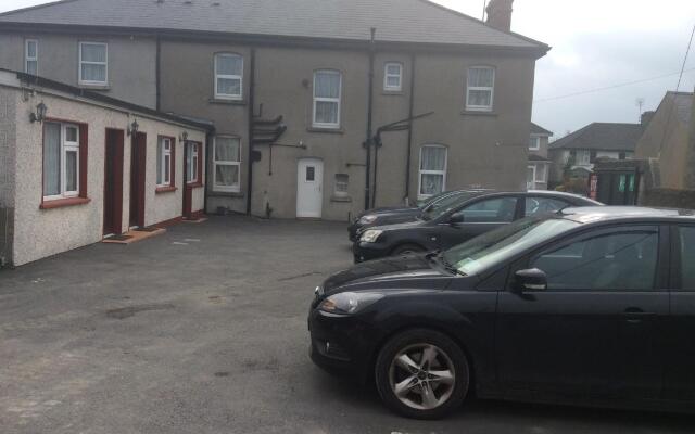 Roseville Lodge B&B