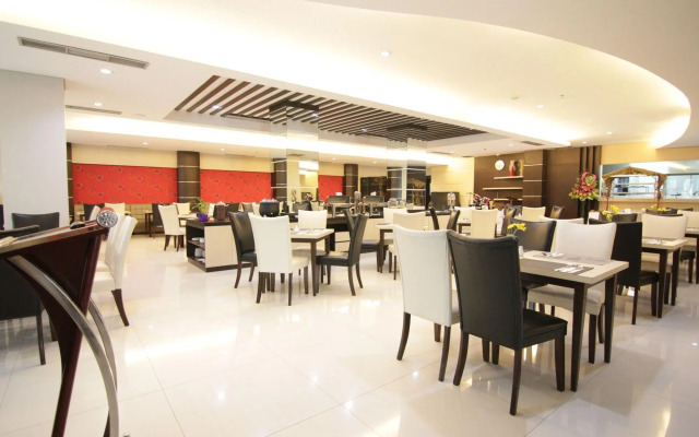 Megaland Hotel