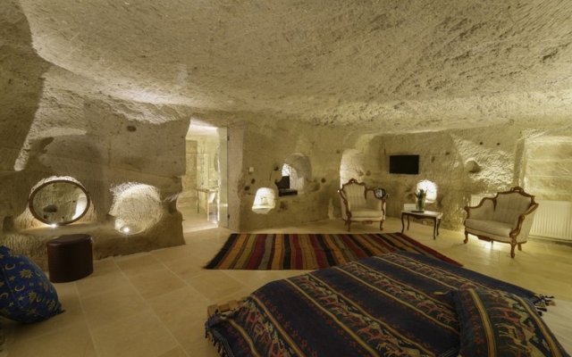 My Cave Suites