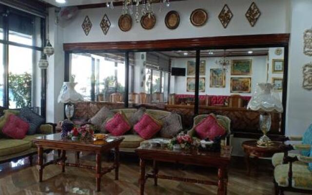 CLN Boutique Hotel