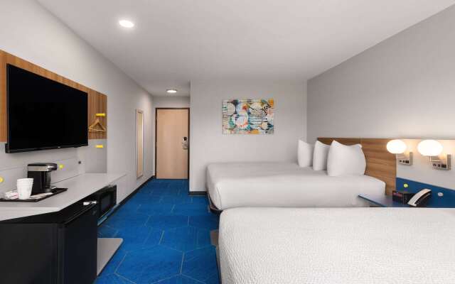 Microtel Inn & Suites by Wyndham Independence