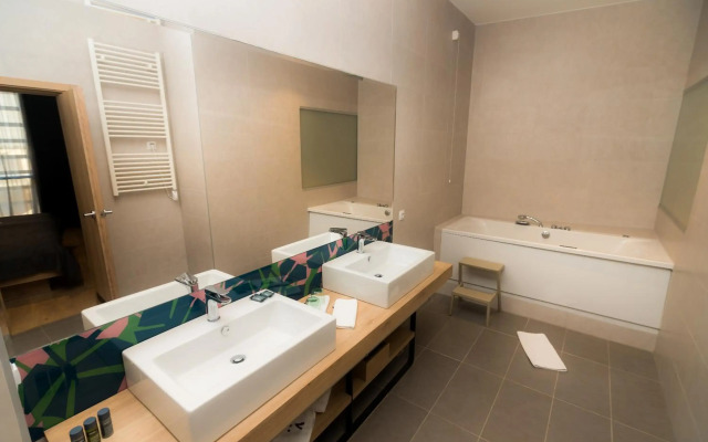 Hotel Academia