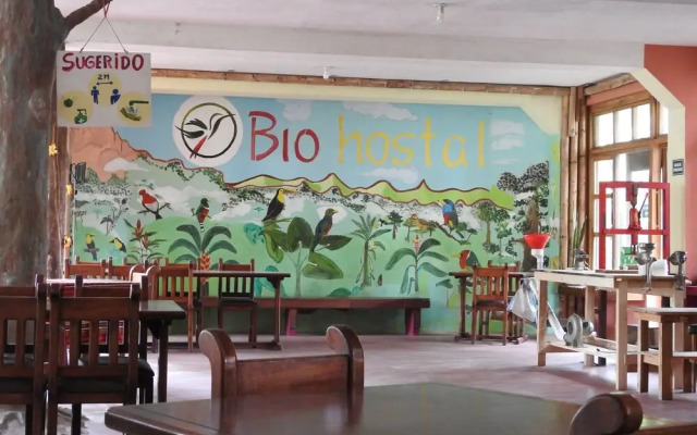 Biohostal Mindo Cloud Forest
