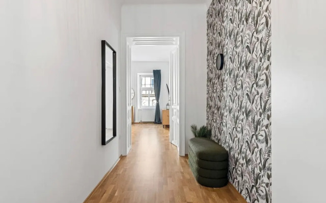 4ty3-Apartments Rochus-Market is calling