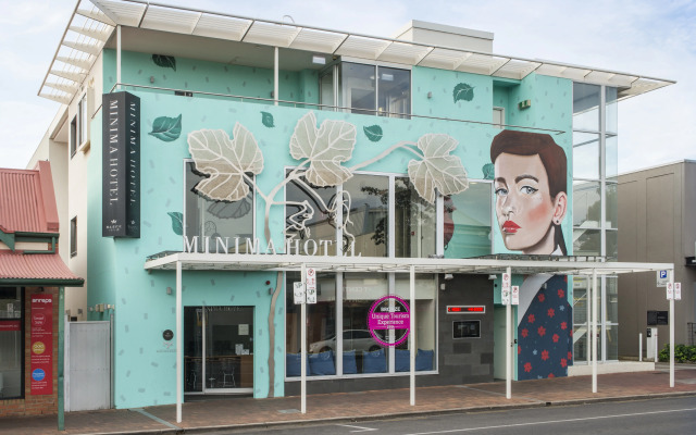 Majestic Minima Hotel
