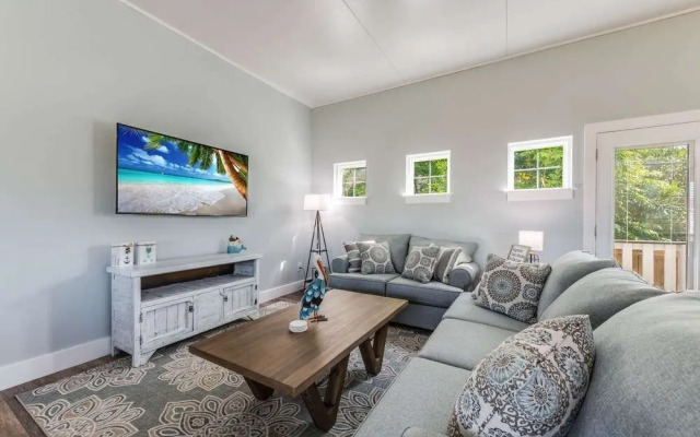 Ew429-chillin at the Beach