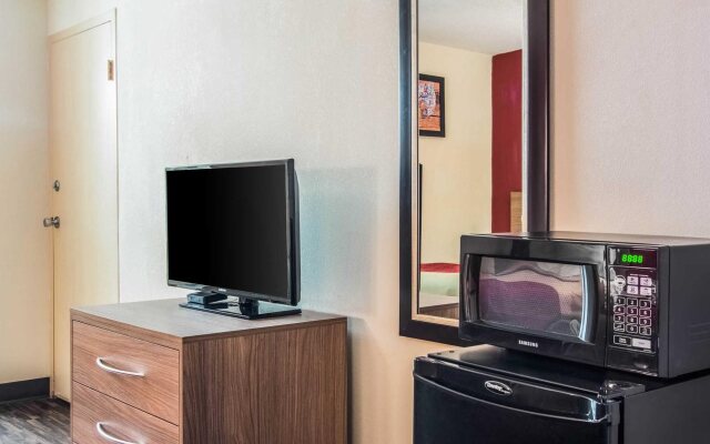 Comfort Suites Lombard - Addison