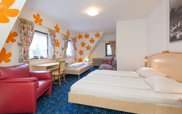 Exclusive Group House in Winterberg in the Forest 