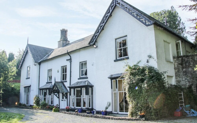 Brookside Manor House