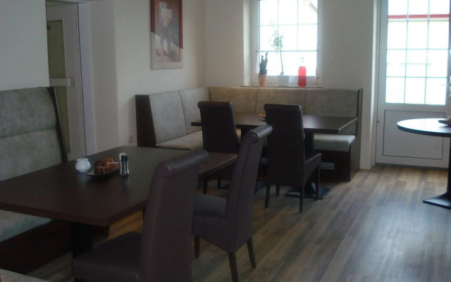 Tauwerk Hotel