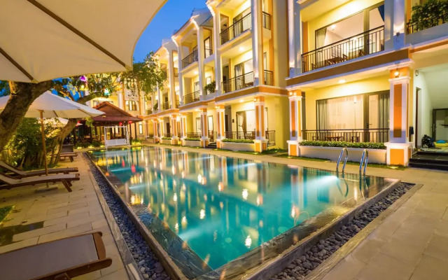 A Hand Up Villas