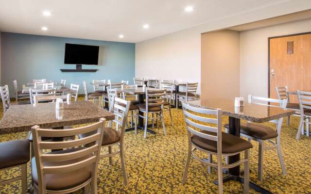 Quality Inn Madison West Near University Area