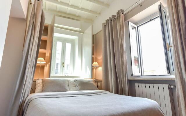 Navona Charming Apartment