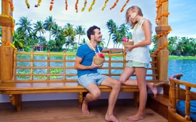 Abad Premium House Boat