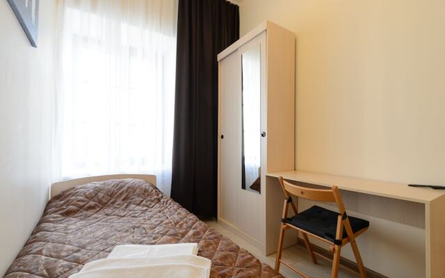 SuperHostel на Каменноостровском 39  