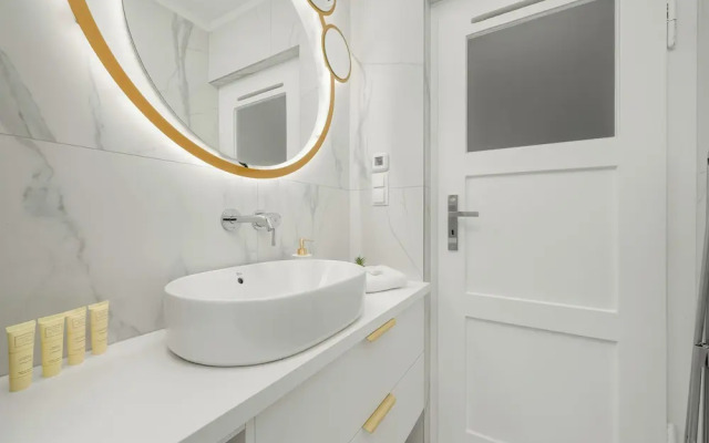Charming Apartment by Renters