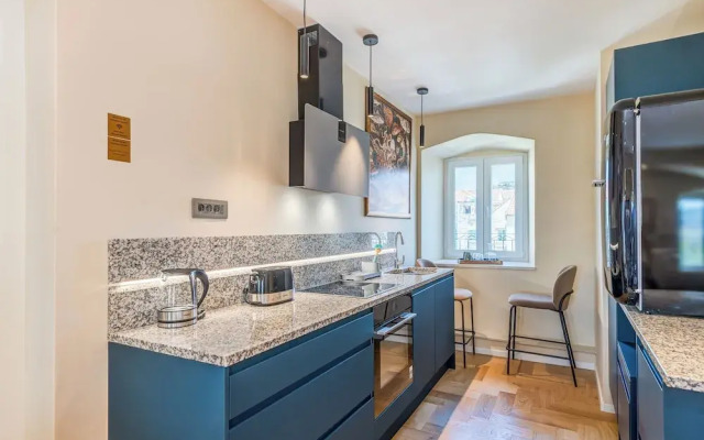 Porta Stella 2-Bedroom Luxury Apartment