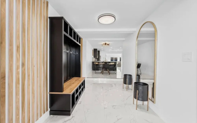 Luxury poolside paradise