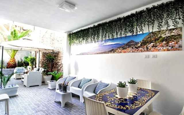 Catania Rooms