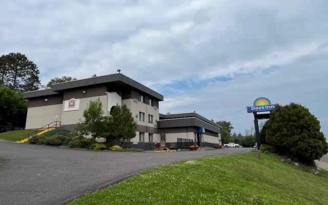 Days Inn Duluth Lakewalk