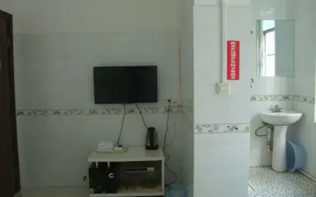 Luodian Hongyi Hotel