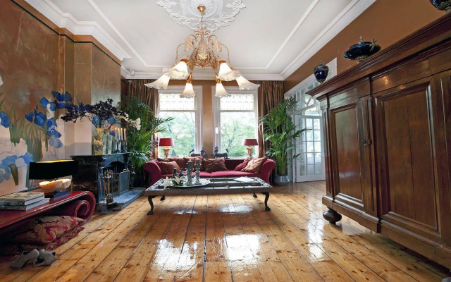 Breitner House