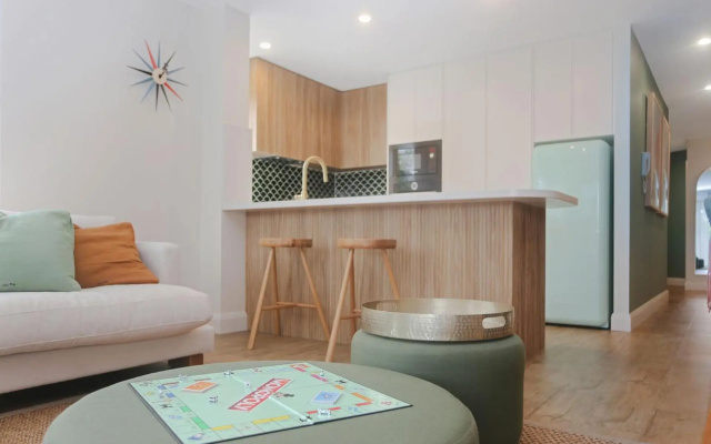 Aquarius Apartment 9 – Guest Rooms – Hawks Nest