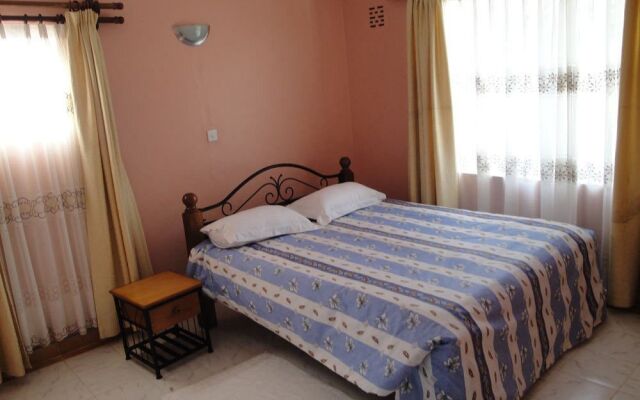 Acacia Gardens Homestay