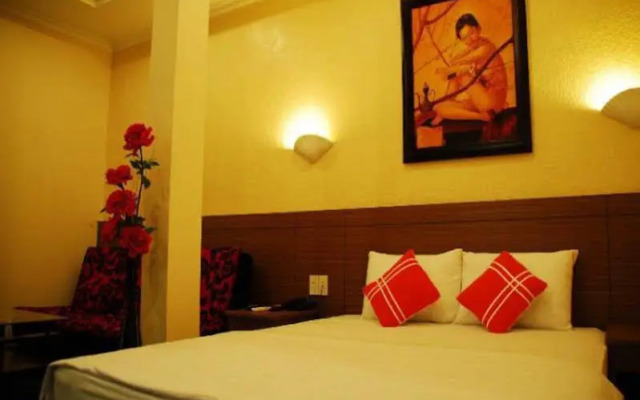 Nhat Quynh Hotel 2