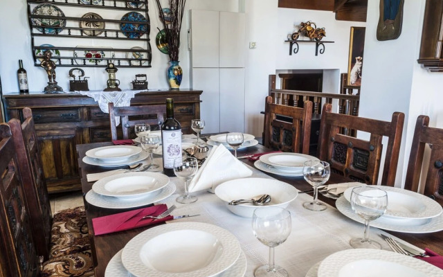 Villa Dionysus