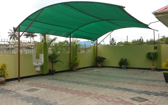 Mauya Executive Lodge
