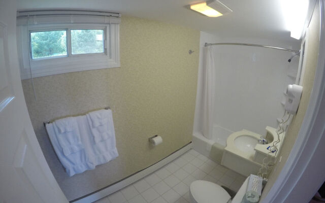 Ogunquit Hotel & Suites
