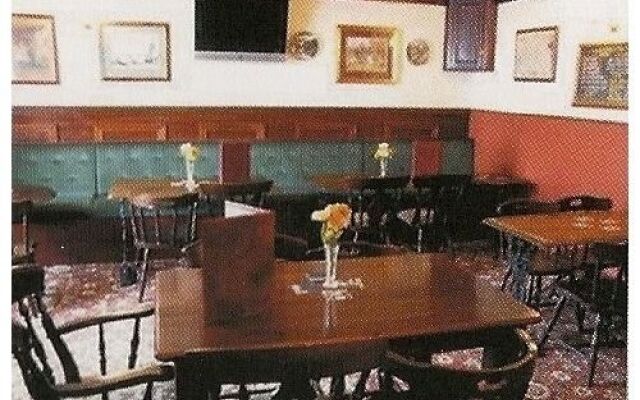 Waggon & Horses