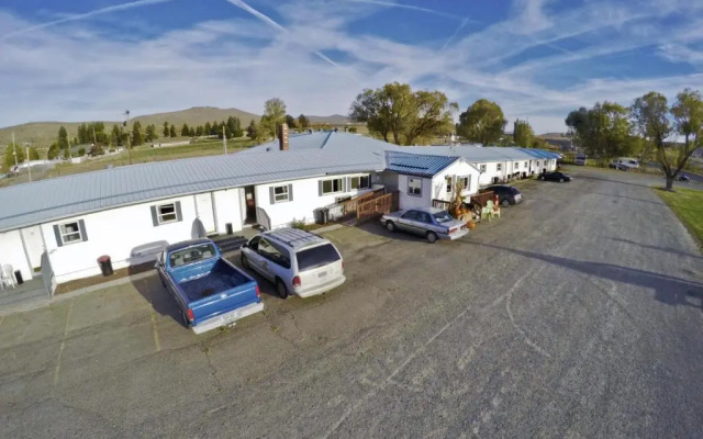 Baker City Motel & RV Park
