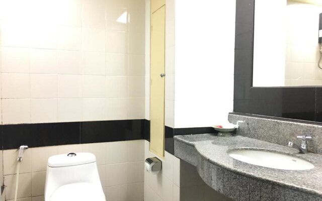 Chumphon Grand Palace Hotel