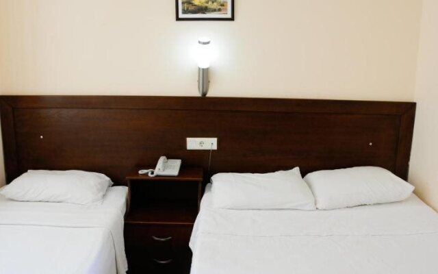 Las Palmeras Hotel