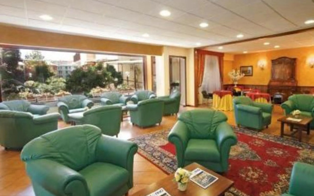 Hotel Mondial