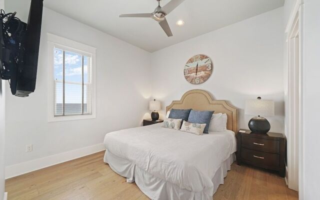 Gulf Breeze by RedAwning