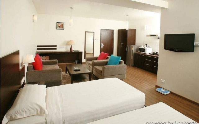 Le Royale Residency