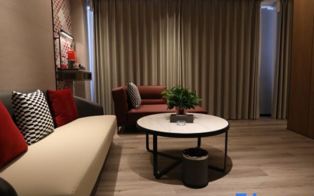Weishan Borrman Hotel (Kuiwen Dong Road)