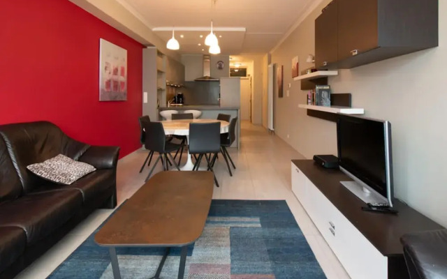 Apartment With Frontal sea View