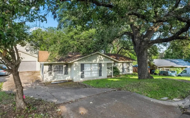 Spacious 4Bed Home in South Atx -Monthly
