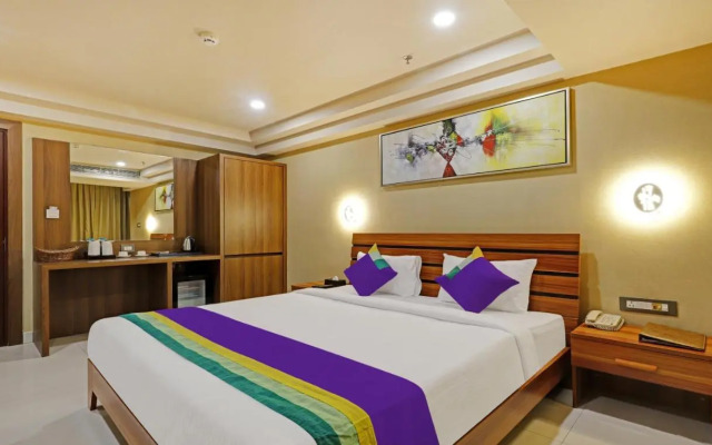 Treebo Tryst Hotel Apollo Grand