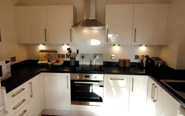 The Courtyard, Windsor, 2 Beds