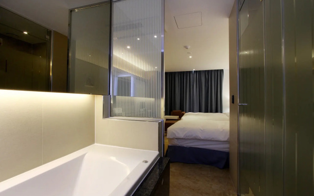 Royal Prime Hotel