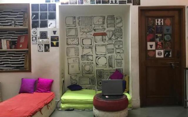 Doodle Rack