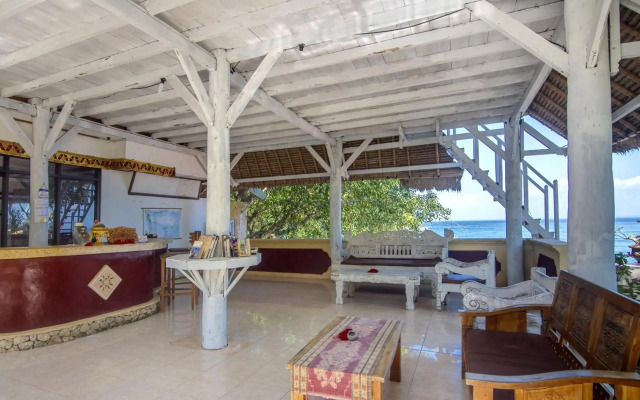 Mushroom Beach Bungalow