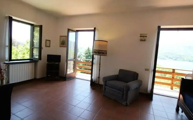 Magical Lake - Apartment With Beach e Lake View