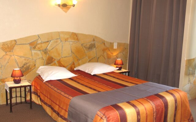 Hôtel et Studios Les Amandiers